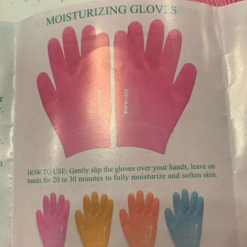 Pure Code. Pink hydrating gloves. NWT.